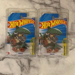Hot Wheels 2025 Shark Bite (TH) lot of 2